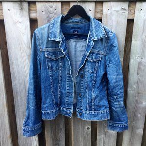 GAP 'stretch' faded jean jacket - size M